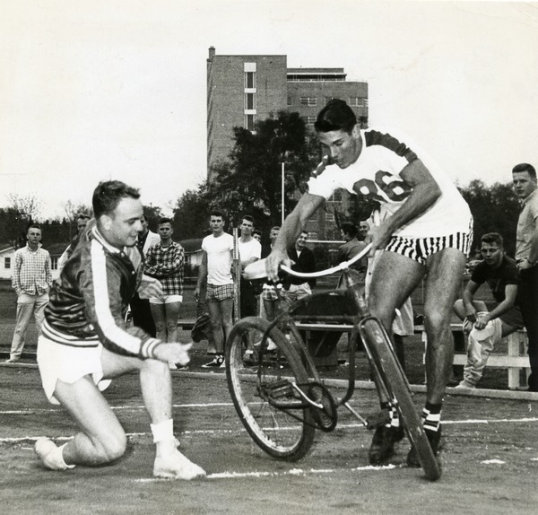 Sigma Chi members during time trials